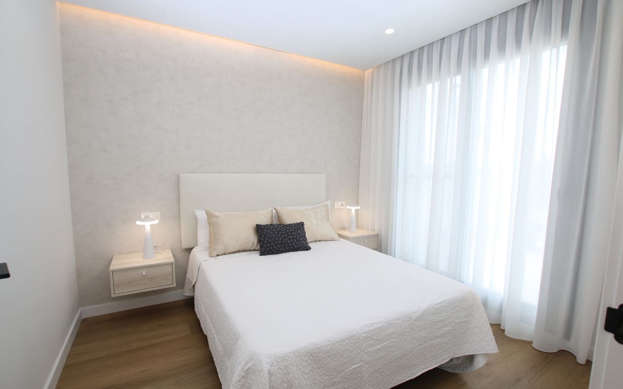 Chalet de 3 habitaciones en Pilar de la Horadada en venta - 725.000 € (Ref: 9046948)