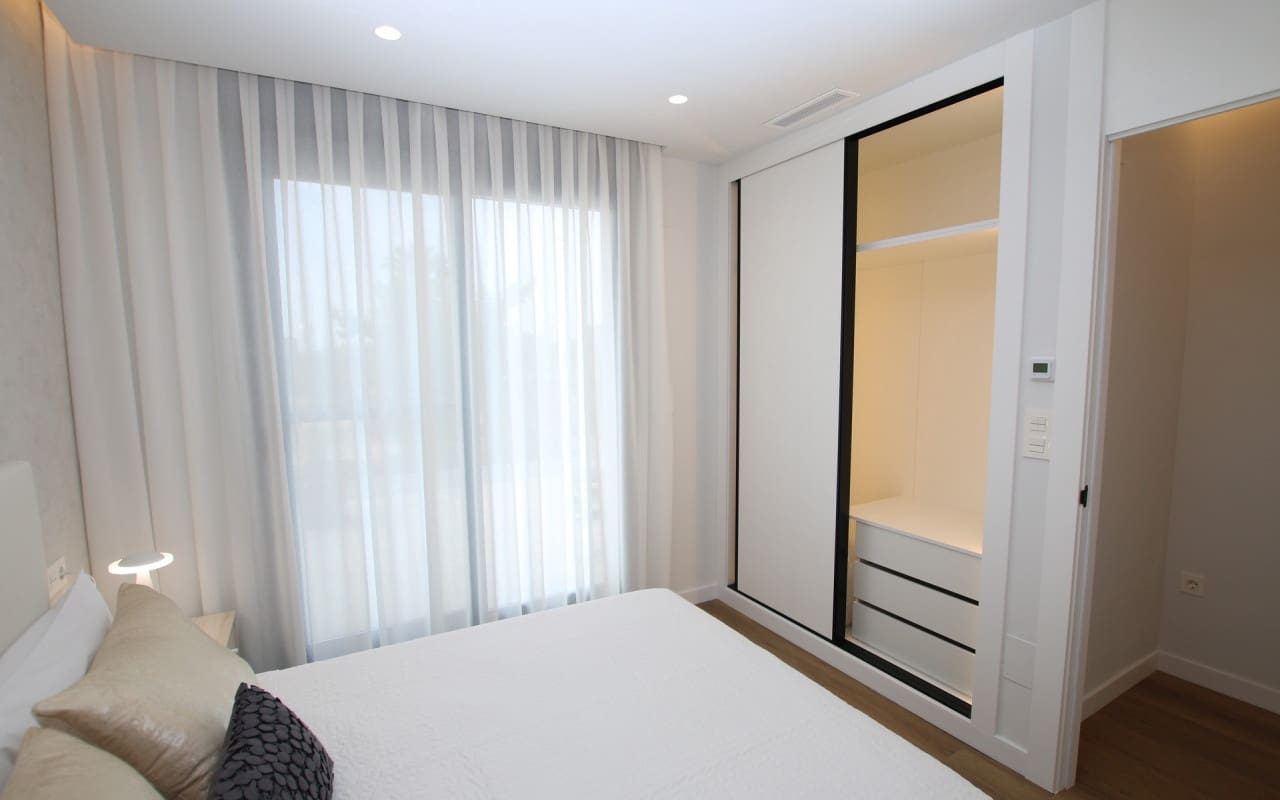 Chalet de 3 habitaciones en Pilar de la Horadada en venta - 725.000 € (Ref: 9046948)