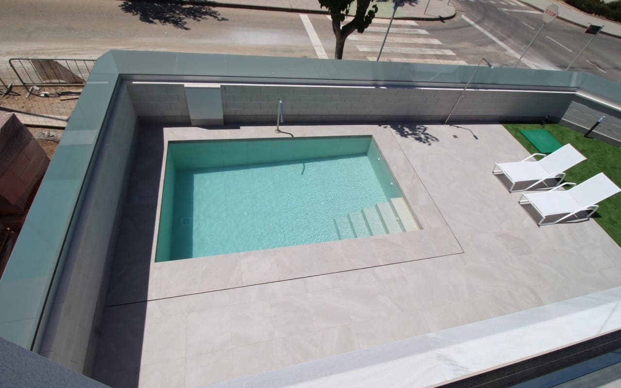 Chalet de 3 habitaciones en Pilar de la Horadada en venta - 725.000 € (Ref: 9046948)