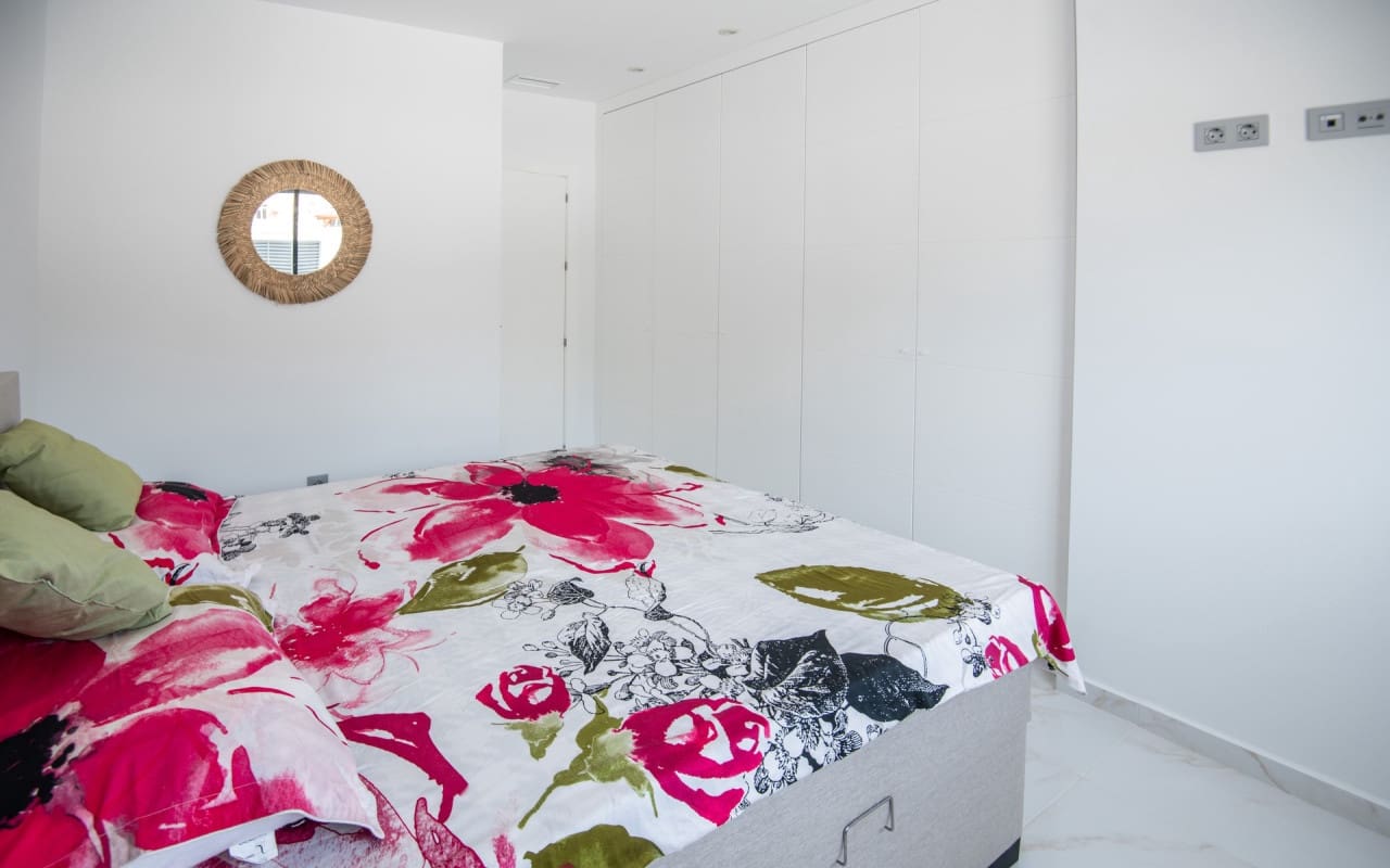 3 bedroom Villa for sale in Pinar de Campoverde - € 437,800 (Ref: 9046980)