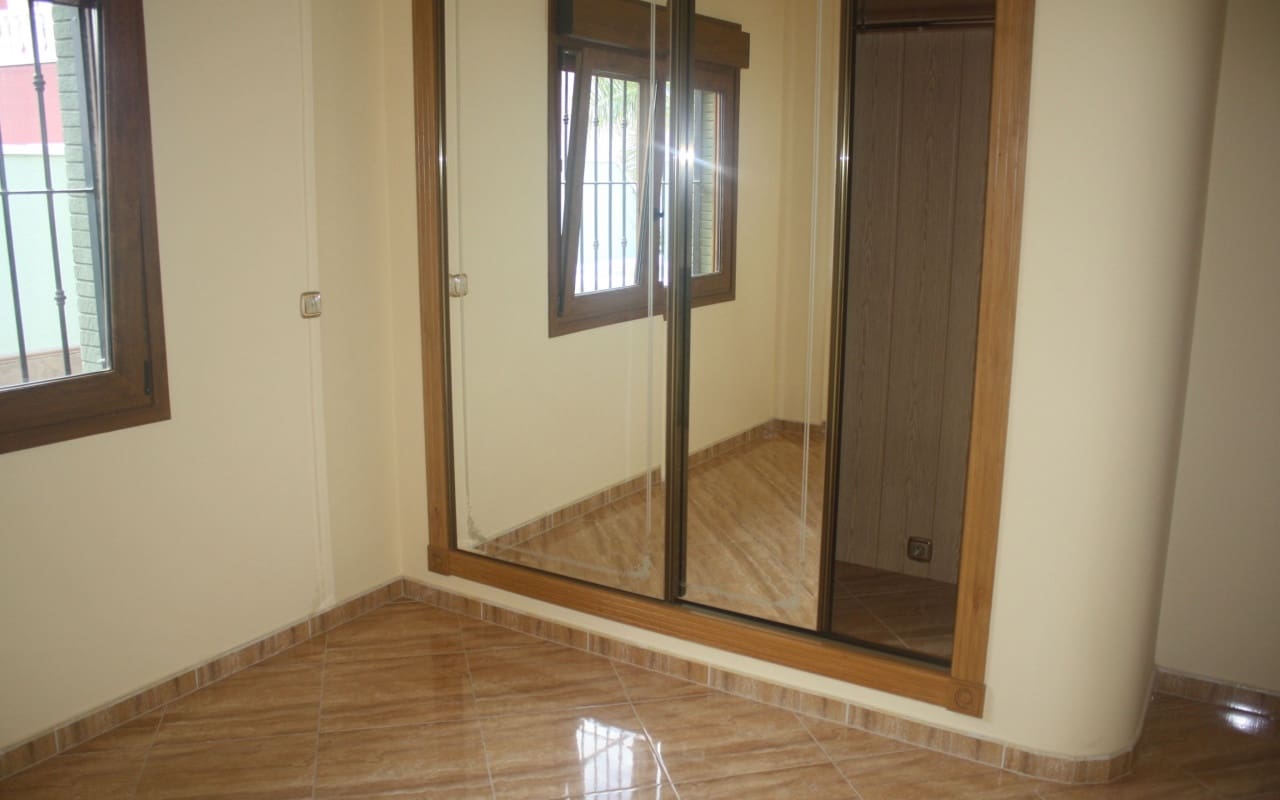 3 slaapkamer Villa te koop in Torrevieja - € 550.000 (Ref: 9046986)