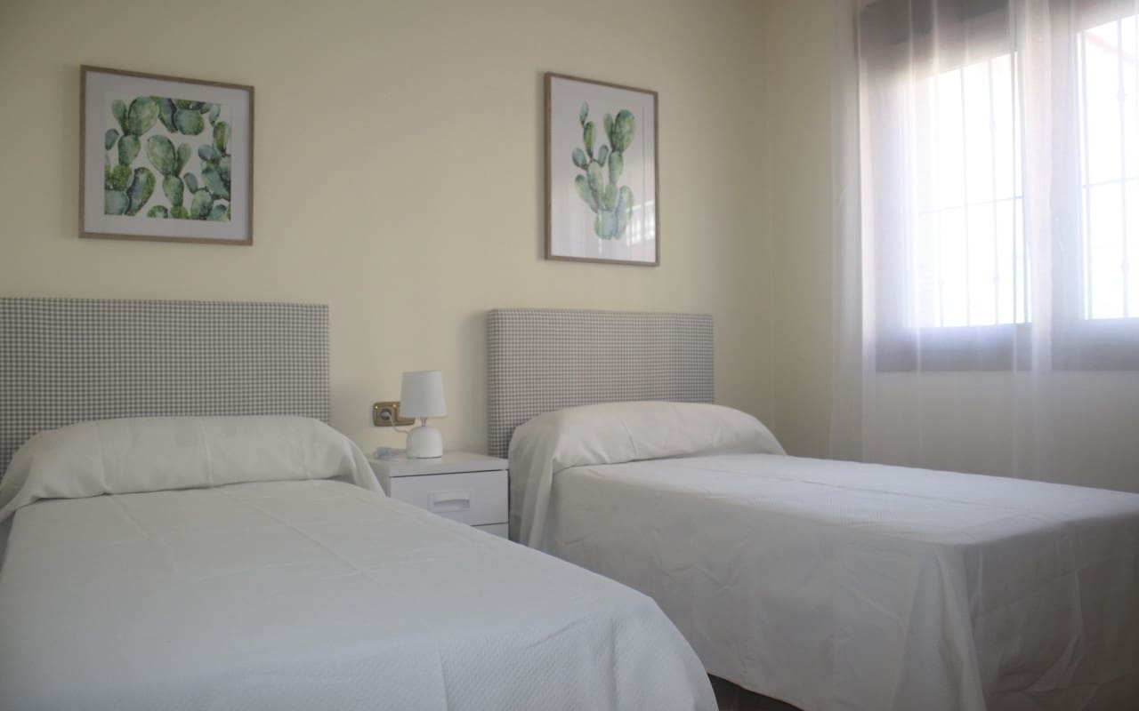 3 slaapkamer Villa te koop in Torrevieja - € 550.000 (Ref: 9046986)