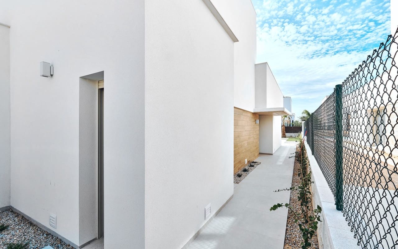 3 bedroom Villa for sale in Los Montesinos - € 439,000 (Ref: 9047029)