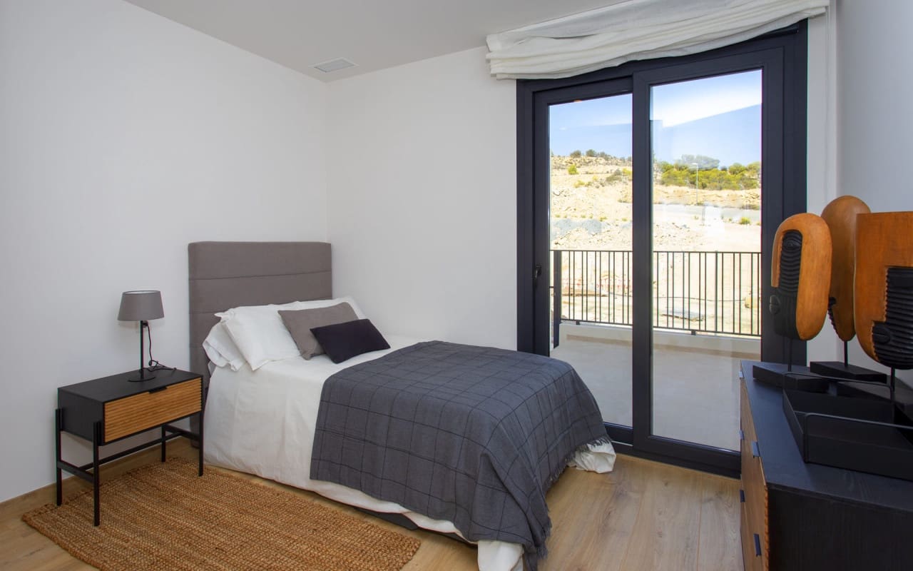 3 soveværelse Byhus til salg i Monforte del Cid med swimmingpool - € 332.500 (Ref: 9048560)