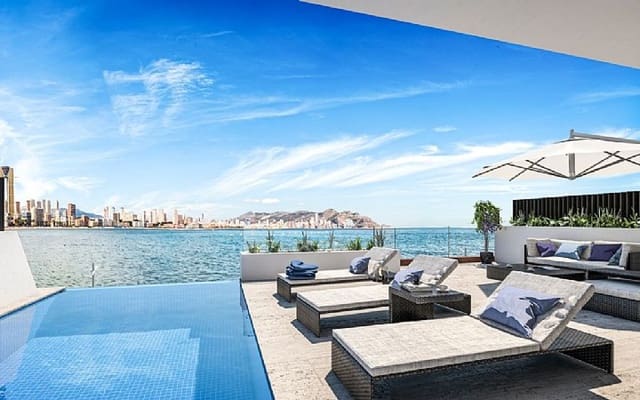 4 bedroom Townhouse for sale in La Cala de Villajoyosa, La Villajoyosa / Vila Joiosa - € 1,650,000 (Ref: 9049855)