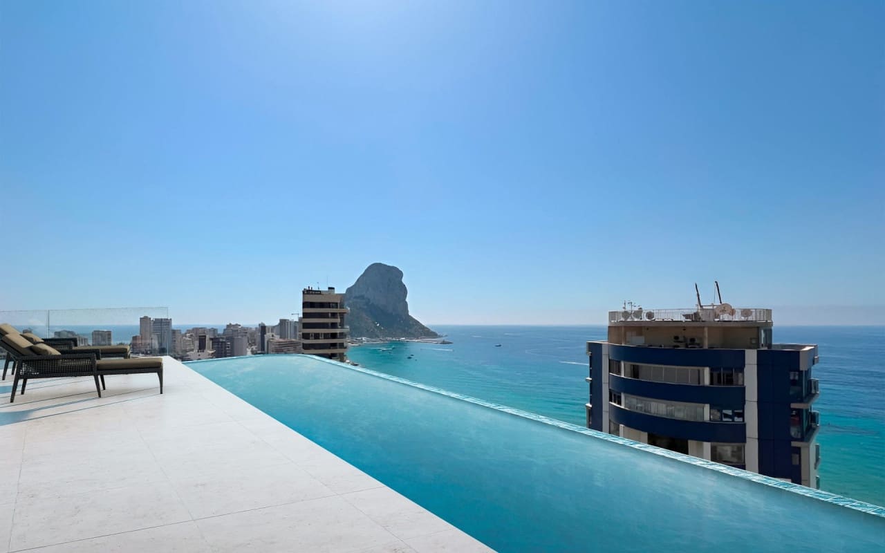 2 quarto Penthouse para venda em Calpe / Calp com piscina - 892 125 € (Ref: 9049890)