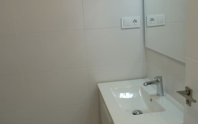 Apartamento de 3 habitaciones en Pilar de la Horadada ciudad, Pilar de la Horadada en venta con piscina - 370.000 € (Ref: 9049905)