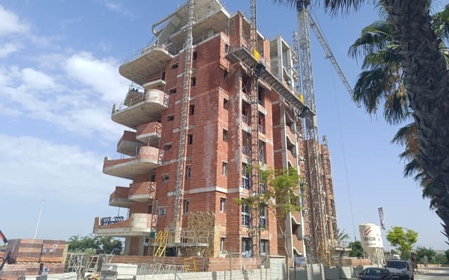 2 sovrum Takvåning till salu i Puerto Deportivo, Guardamar del Segura med pool - 449 000 € (Ref: 9049915)