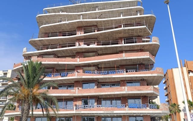 2 sovrum Takvåning till salu i Puerto Deportivo, Guardamar del Segura med pool - 449 000 € (Ref: 9049915)