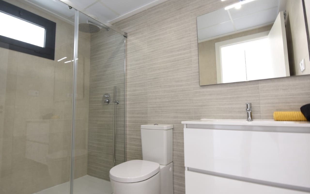 2 soveværelse Penthouse til salg i San Miguel de Salinas med swimmingpool - € 316.000 (Ref: 9050091)