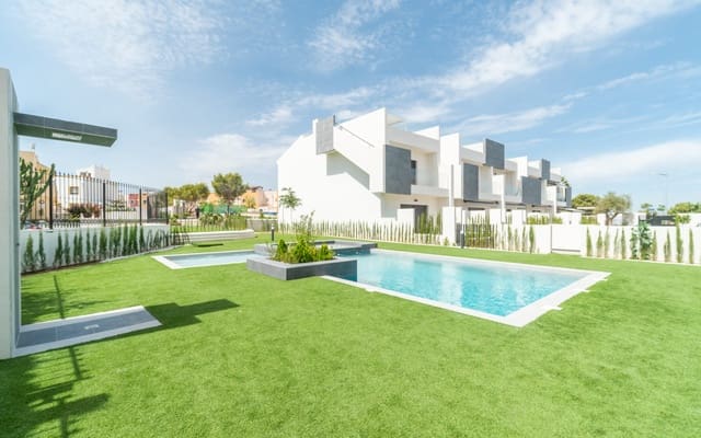 3 sovrum Hus till salu i Los Balcones - Los Altos, Torrevieja med pool - 279 900 € (Ref: 9050099)
