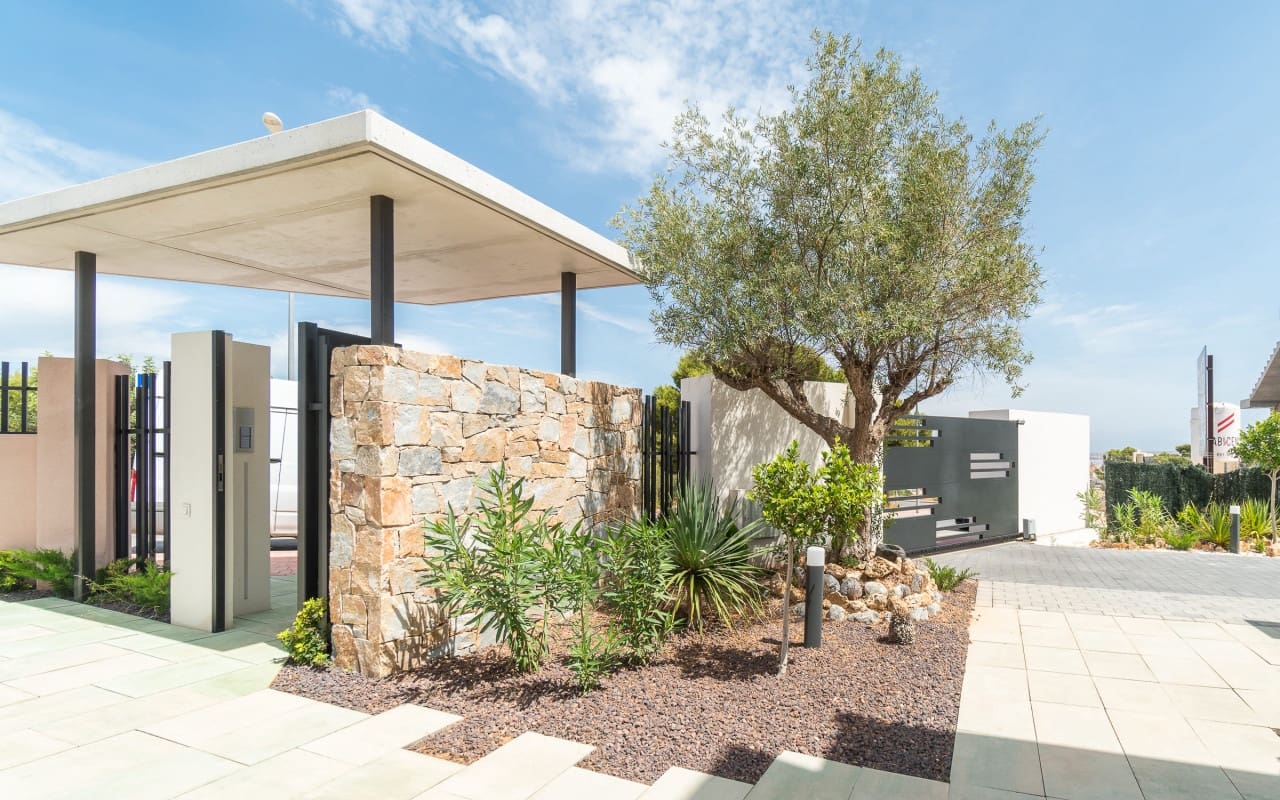 3 slaapkamer Huis te koop in Torrevieja met zwembad - € 279.900 (Ref: 9050099)