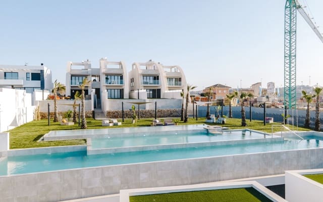 4 soverom Hus til salgs i Ciudad Quesada, Rojales med svømmebasseng - € 599 000 (Ref: 9050113)