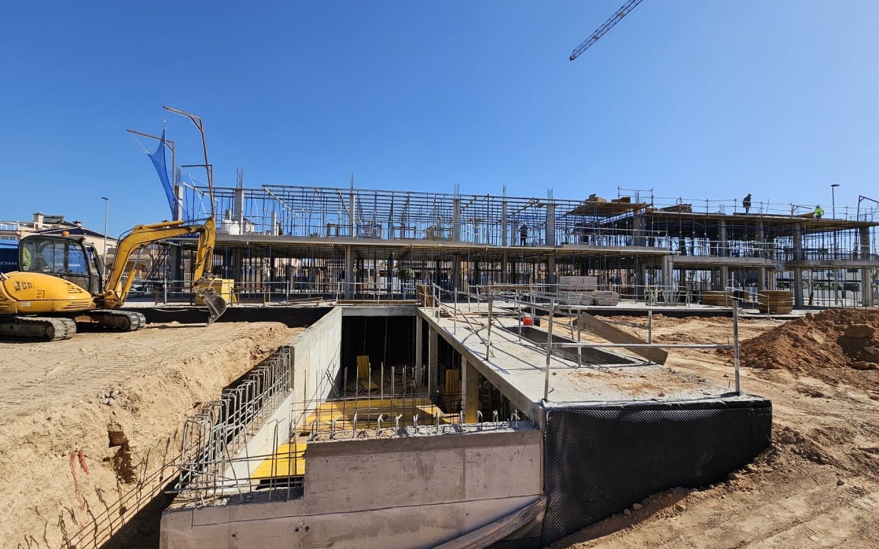 2 quarto Casa em Banda para venda em Torre de la Horadada com piscina - 385 000 € (Ref: 9050122)