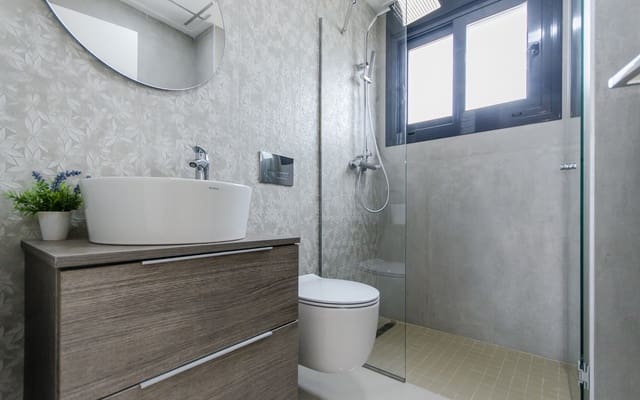 Chalet de 3 habitaciones en San Miguel de Salinas en venta con piscina - 630.000 € (Ref: 9050124)