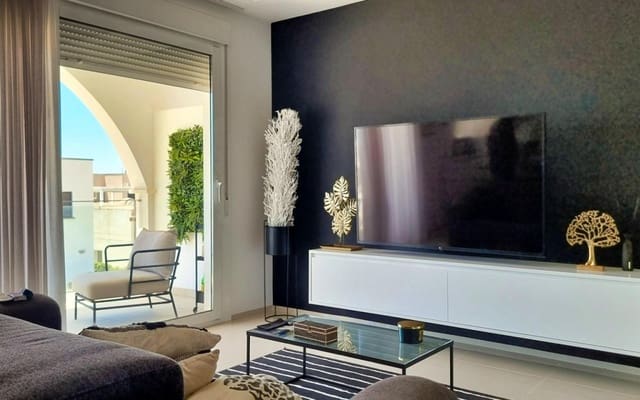 2 bedroom Townhouse for sale in Doña Pepa, Rojales with pool - € 324,900 (Ref: 9053629)