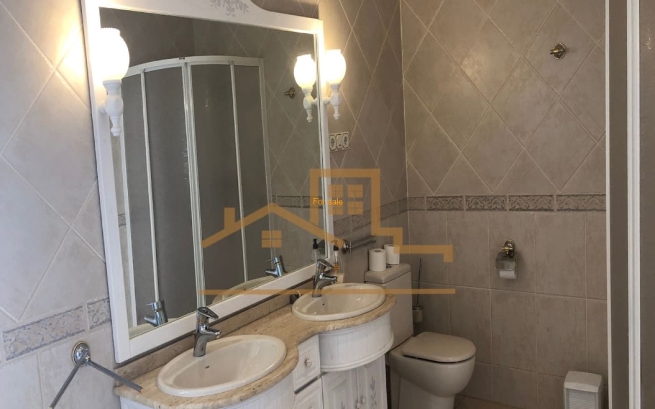 7 quarto Moradia para venda em La Marquesa com piscina - 1 250 000 € (Ref: 9053630)