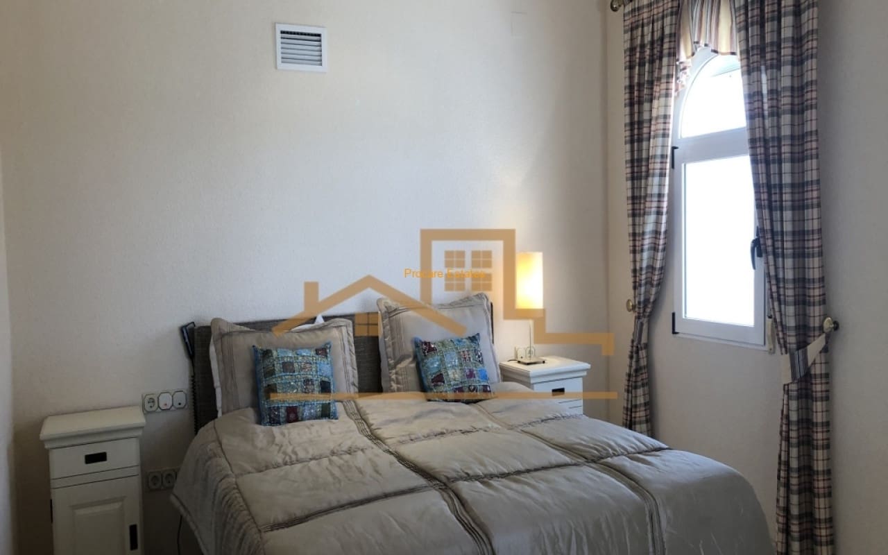 7 quarto Moradia para venda em La Marquesa com piscina - 1 250 000 € (Ref: 9053630)