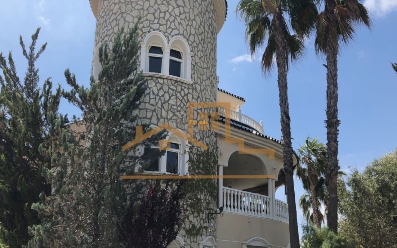 7 quarto Moradia para venda em La Marquesa com piscina - 1 250 000 € (Ref: 9053630)