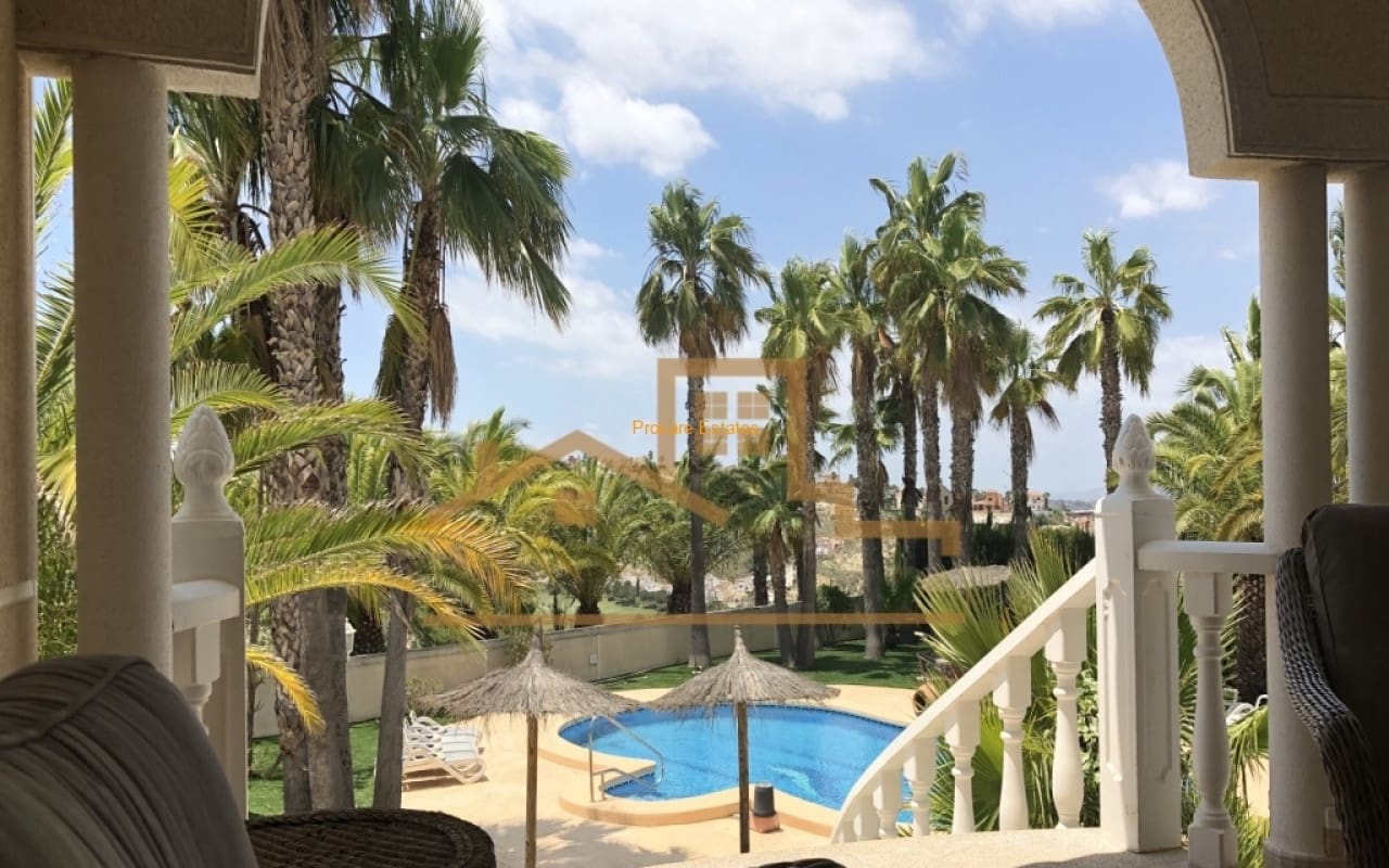 7 quarto Moradia para venda em La Marquesa com piscina - 1 250 000 € (Ref: 9053630)