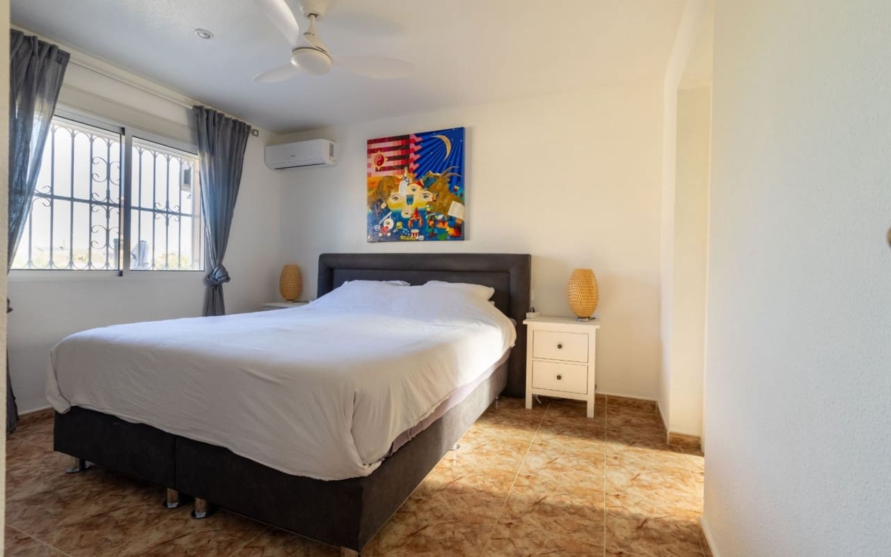 5 sovrum Villa till salu i Benijofar med pool - 495 000 € (Ref: 9053632)