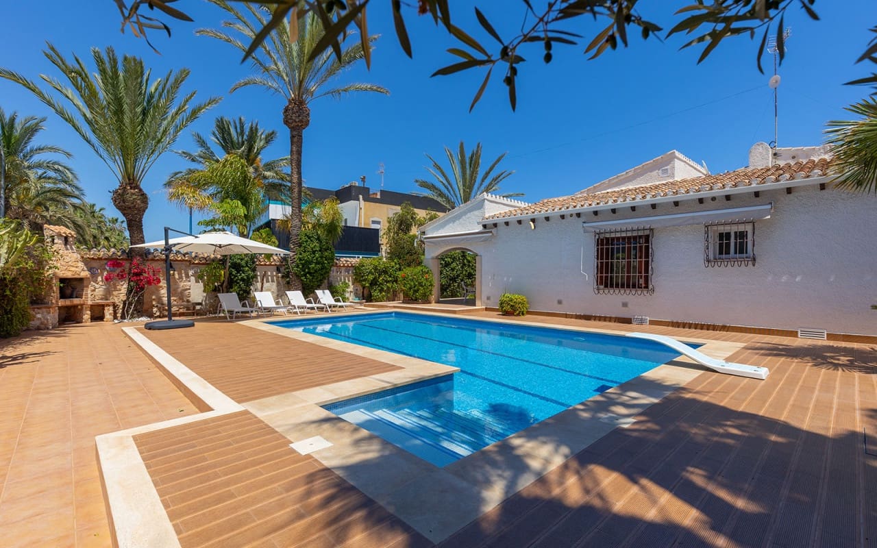 4 soveværelse Villa til salg i Orihuela Costa - € 749.900 (Ref: 9053634)