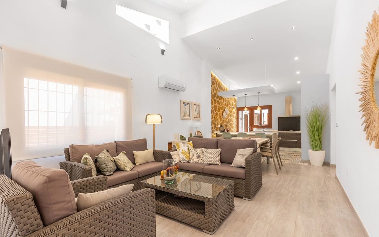 4 soveværelse Villa til salg i Orihuela Costa - € 749.900 (Ref: 9053634)