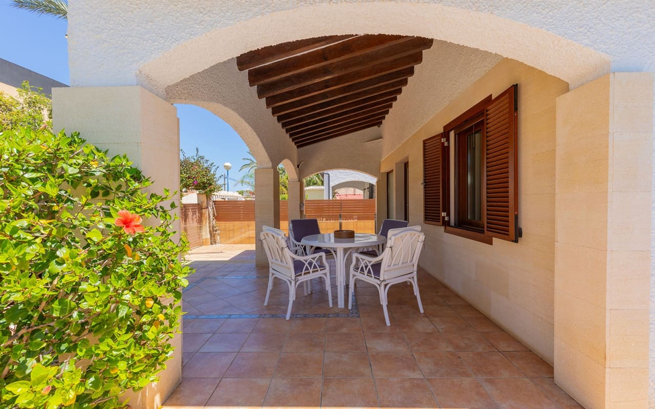 4 soveværelse Villa til salg i Orihuela Costa - € 749.900 (Ref: 9053634)