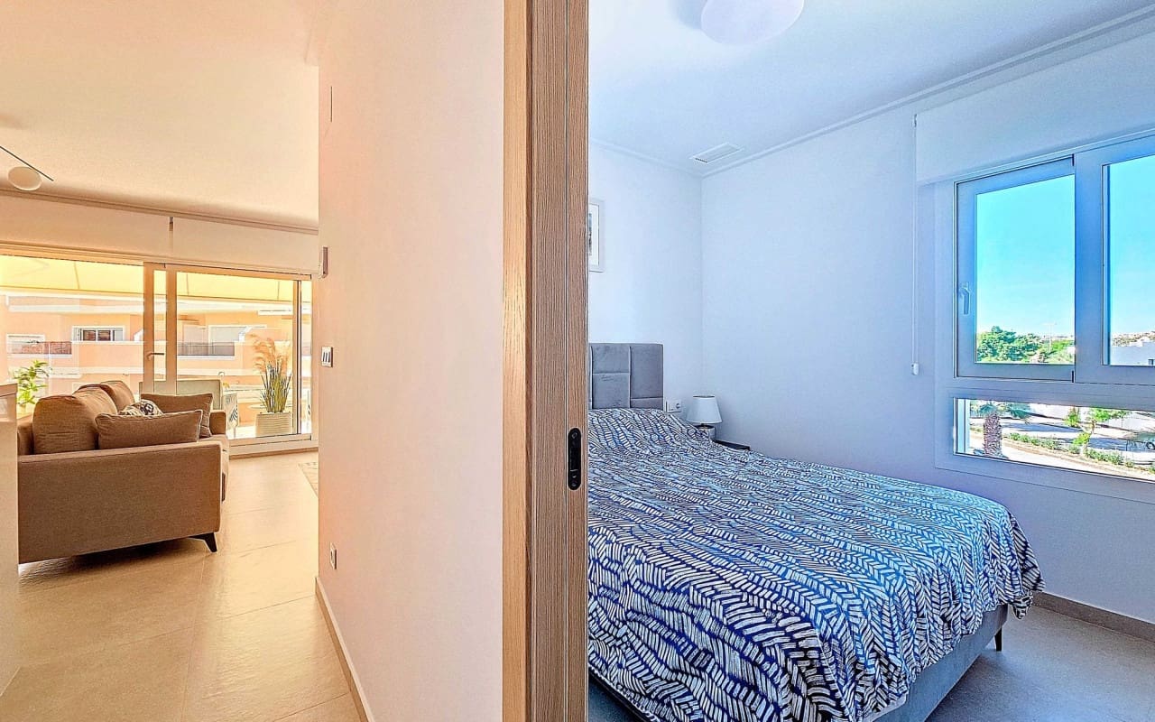 3 quarto Apartamento para venda em Guardamar del Segura com piscina - 264 950 € (Ref: 9053652)