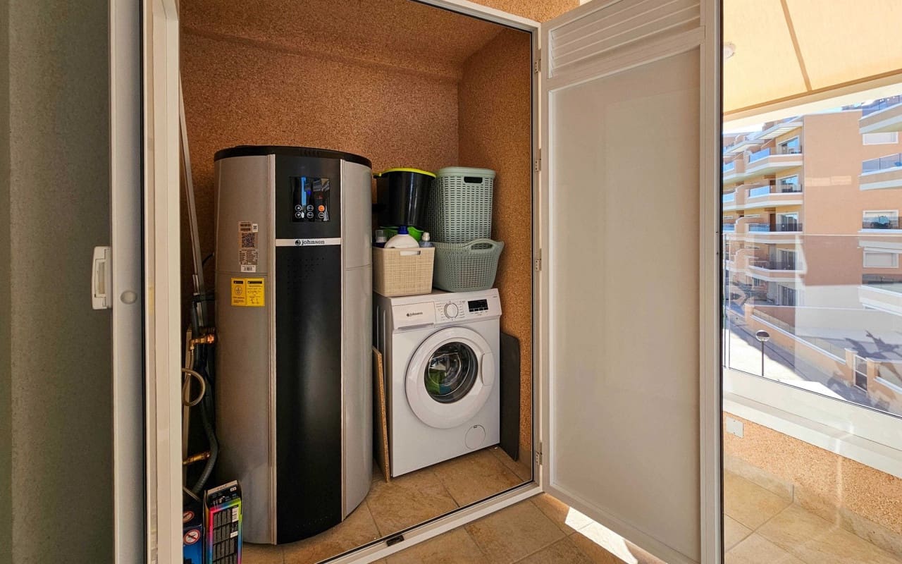 3 quarto Apartamento para venda em Guardamar del Segura com piscina - 264 950 € (Ref: 9053652)