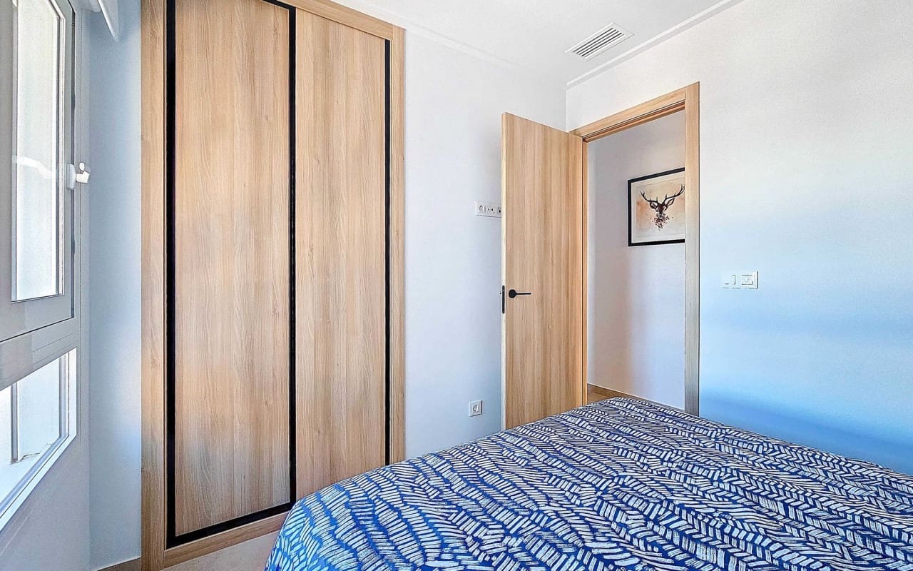 3 quarto Apartamento para venda em Guardamar del Segura com piscina - 264 950 € (Ref: 9053652)