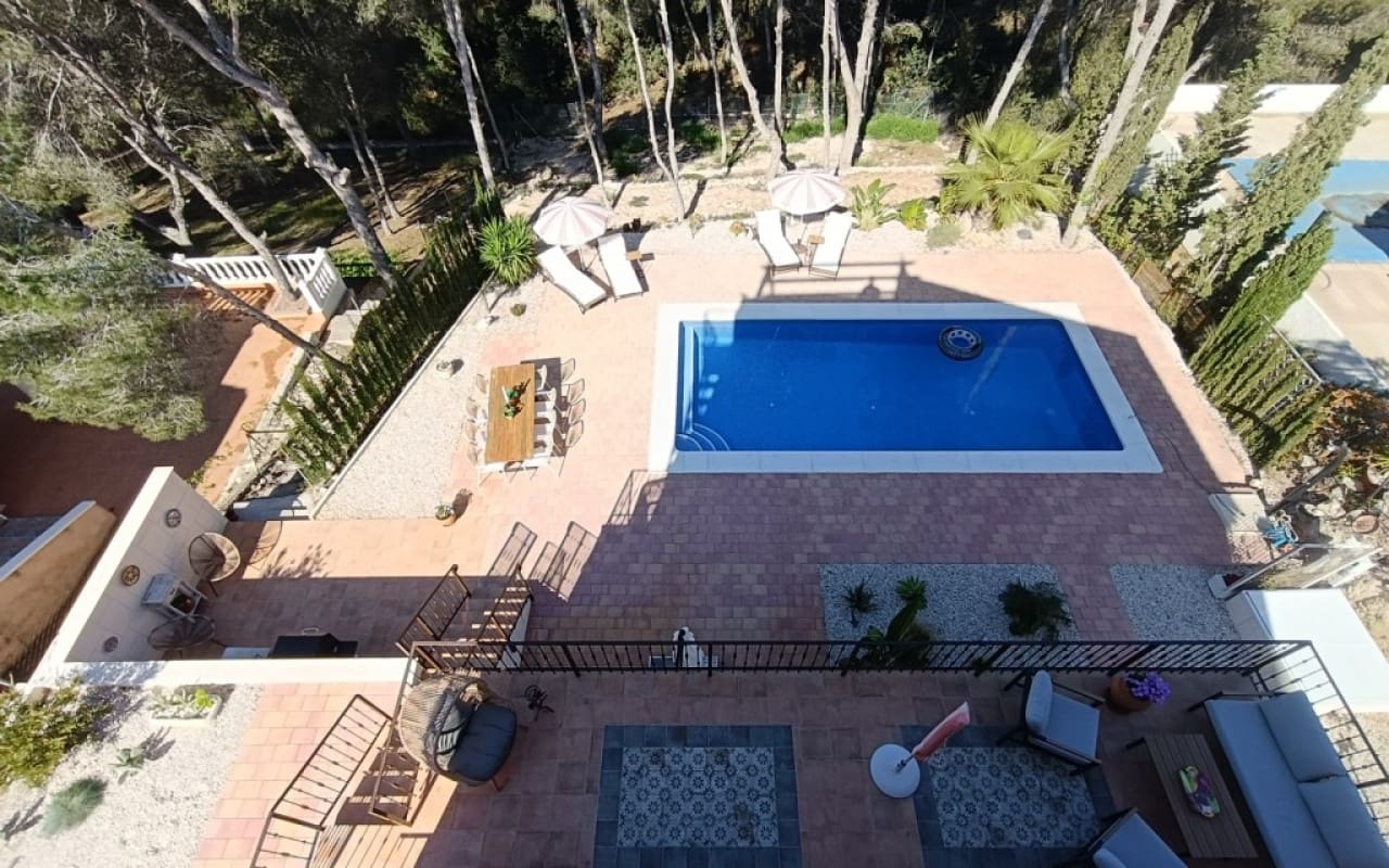 Chalet de 5 habitaciones en Pinar de Campoverde en venta con piscina - 785.000 € (Ref: 9056990)