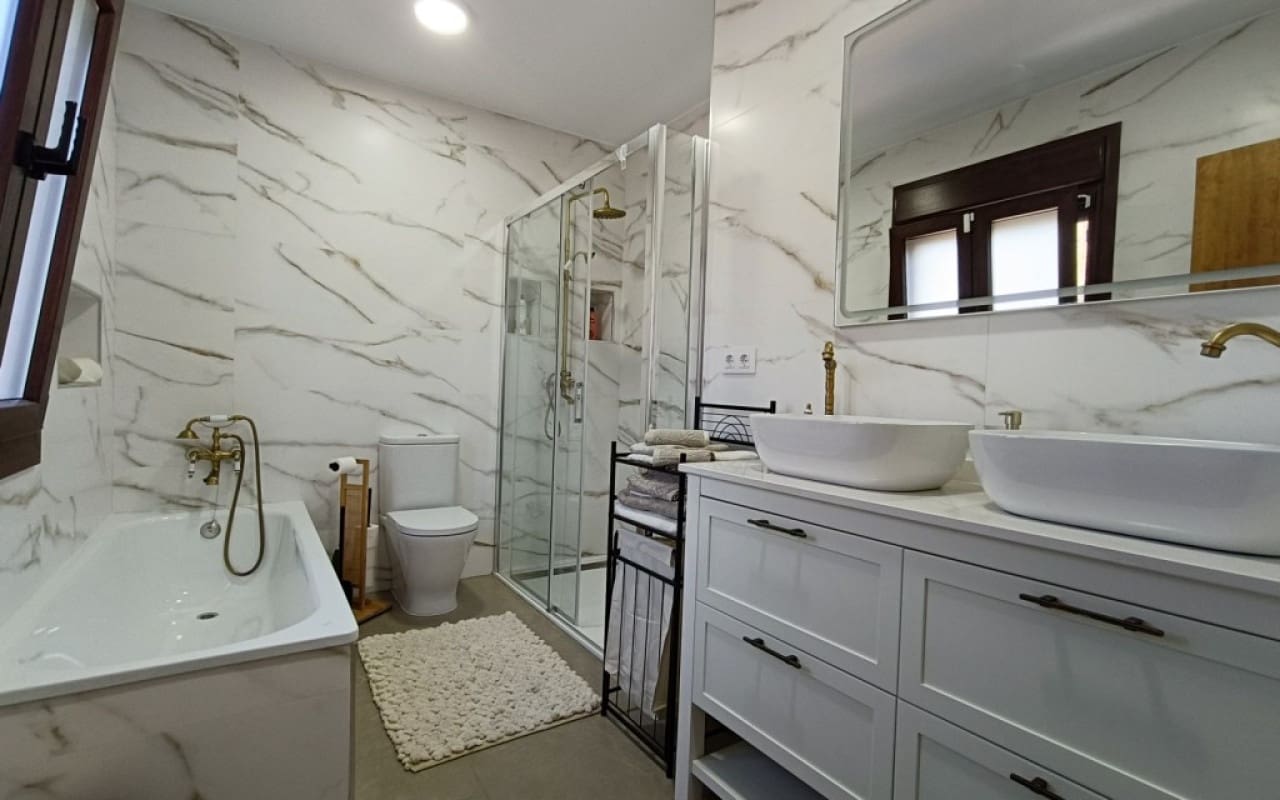 Chalet de 5 habitaciones en Pinar de Campoverde en venta con piscina - 785.000 € (Ref: 9056990)