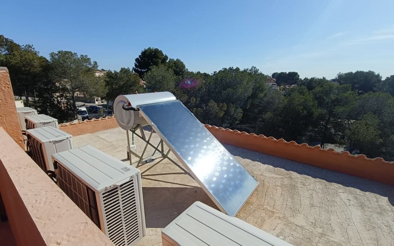 Chalet de 5 habitaciones en Pinar de Campoverde en venta con piscina - 785.000 € (Ref: 9056990)