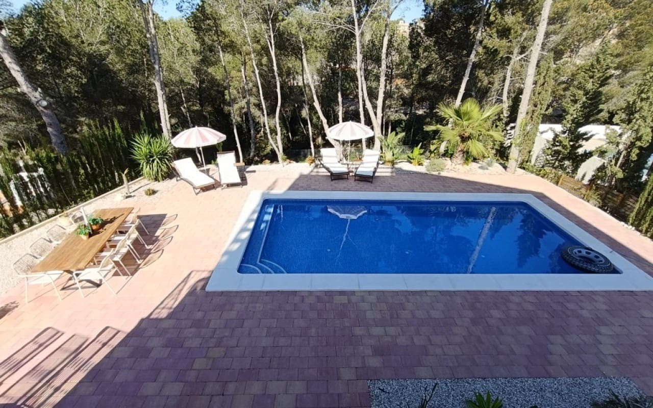 Chalet de 5 habitaciones en Pinar de Campoverde en venta con piscina - 785.000 € (Ref: 9056990)