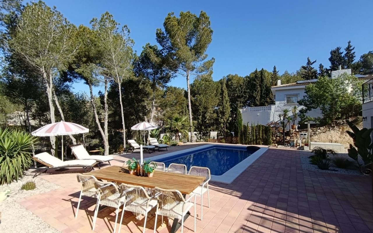 Chalet de 5 habitaciones en Pinar de Campoverde en venta con piscina - 785.000 € (Ref: 9056990)