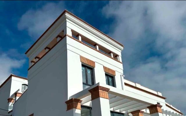 2 soveværelse Byhus til salg i El Peñoncillo, Torrox med swimmingpool - € 347.000 (Ref: 9058013)