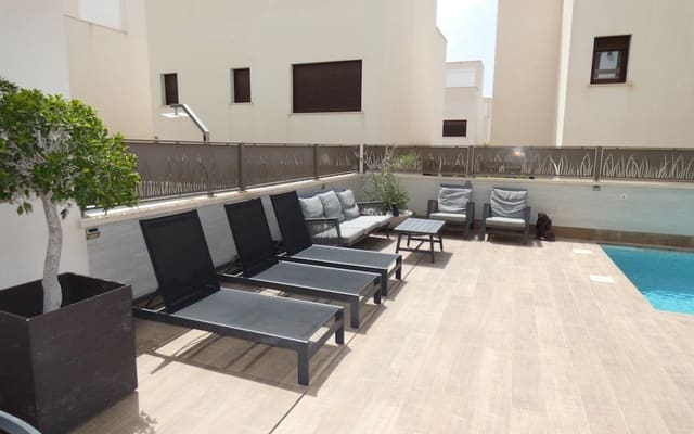 3 Zimmer Villa zu verkaufen in Ciudad Quesada, Rojales - 399.999 € (Ref: 9072281)