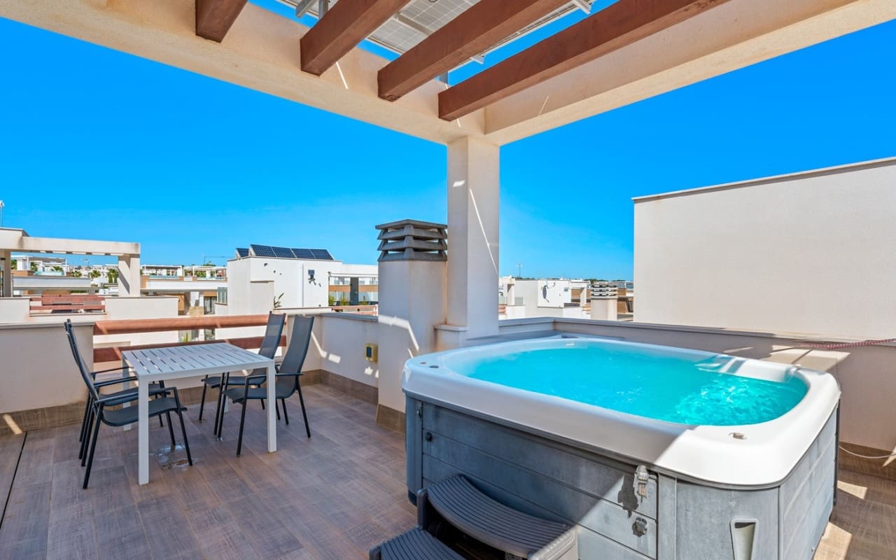 3 soveværelse Villa til salg i Ciudad Quesada - € 399.999 (Ref: 9072281)