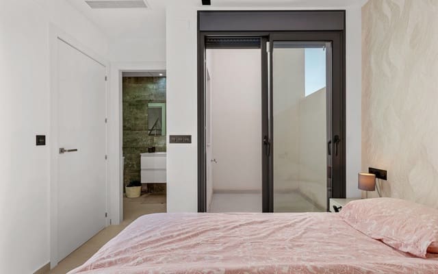 4 slaapkamer Villa te koop in Ciudad Quesada, Rojales met zwembad - € 369.000 (Ref: 9072575)