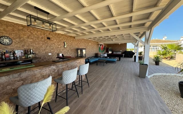 6 Zimmer Villa zu verkaufen in Ciudad Quesada, Rojales mit Pool - 850.000 € (Ref: 9074122)