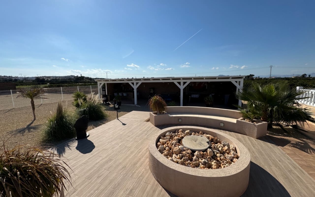 6 bedroom Villa for sale in Ciudad Quesada with pool - € 850,000 (Ref: 9074122)