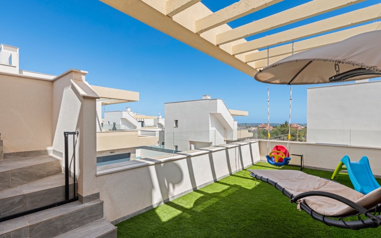 3 bedroom Villa for sale in Los Montesinos with pool - € 399,000 (Ref: 9074124)