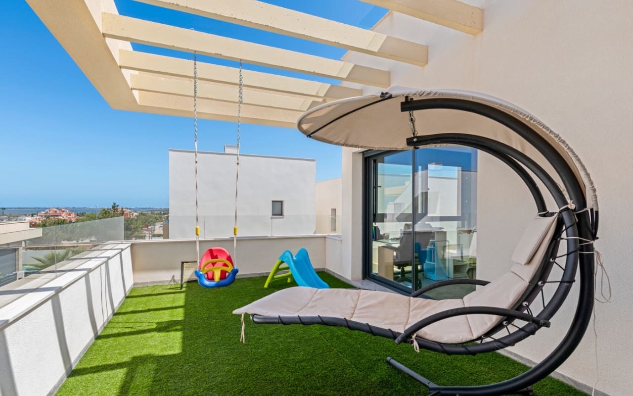 3 bedroom Villa for sale in Los Montesinos with pool - € 399,000 (Ref: 9074124)