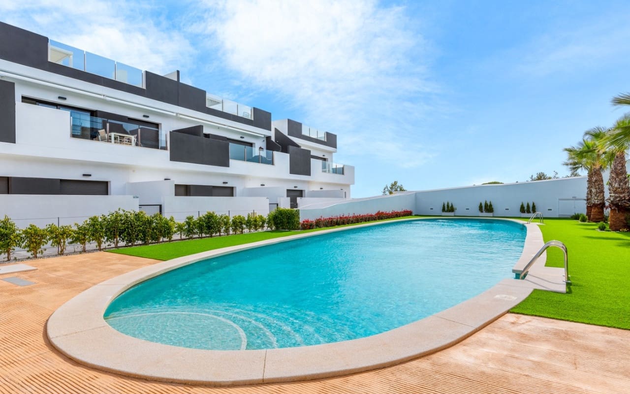 3 bedroom Apartment for sale in Los Balcones with pool - € 349,000 (Ref: 9074129)