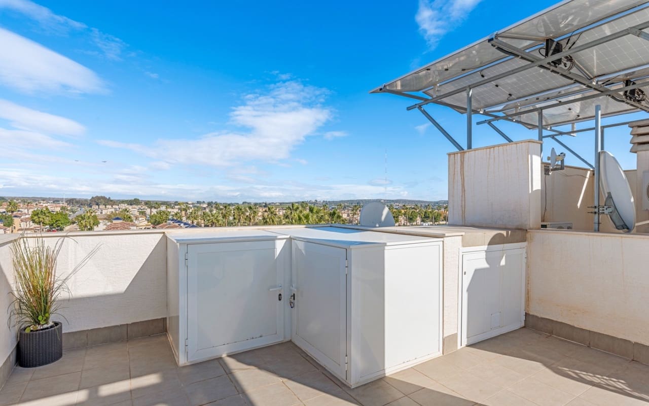 2 sypialnia Dom na sprzedaż w El Raso z basenem - 295 000 € (Ref: 9074133)