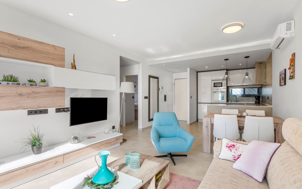 2 sypialnia Dom na sprzedaż w El Raso z basenem - 295 000 € (Ref: 9074133)