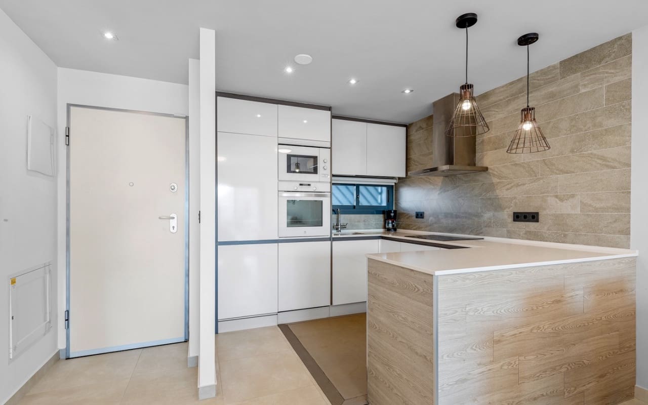 2 sypialnia Dom na sprzedaż w El Raso z basenem - 295 000 € (Ref: 9074133)