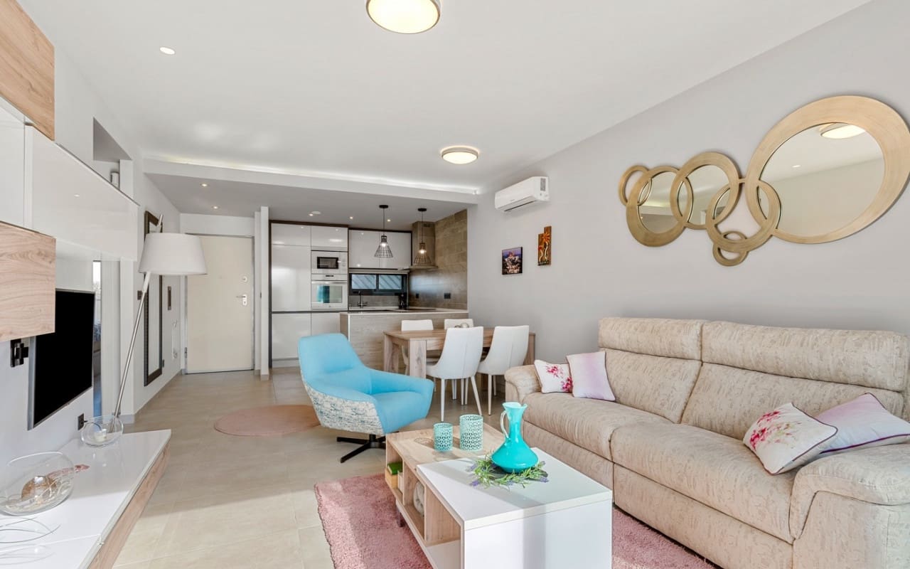 2 sypialnia Dom na sprzedaż w El Raso z basenem - 295 000 € (Ref: 9074133)