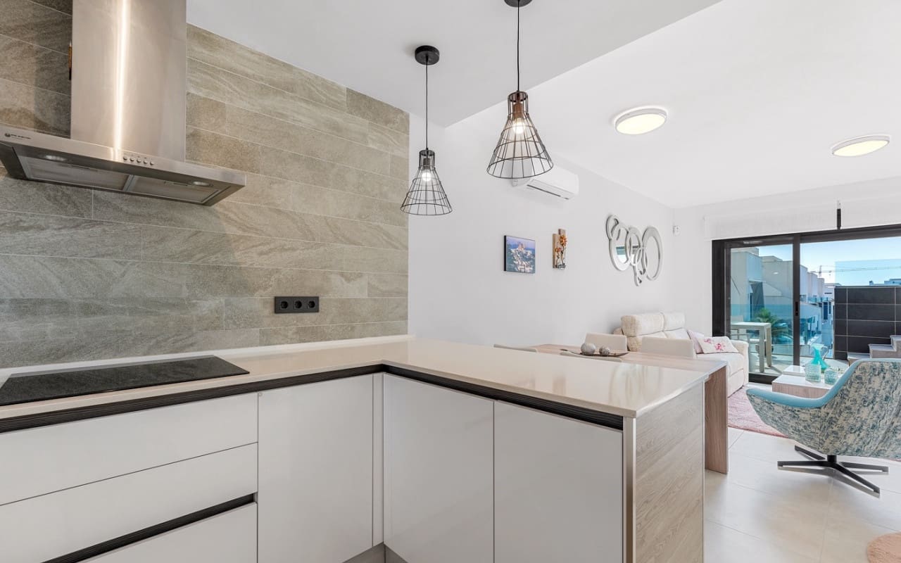 2 sypialnia Dom na sprzedaż w El Raso z basenem - 295 000 € (Ref: 9074133)